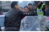 討債公司敲門違法嗎？